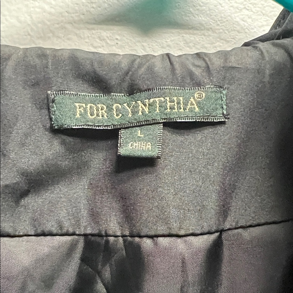 For Cynthia Black Ruffled Vest - Picture 8 of 10